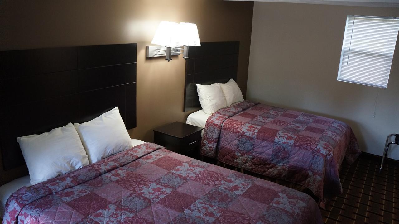 Best Stay Inn Plainville Bagian luar foto
