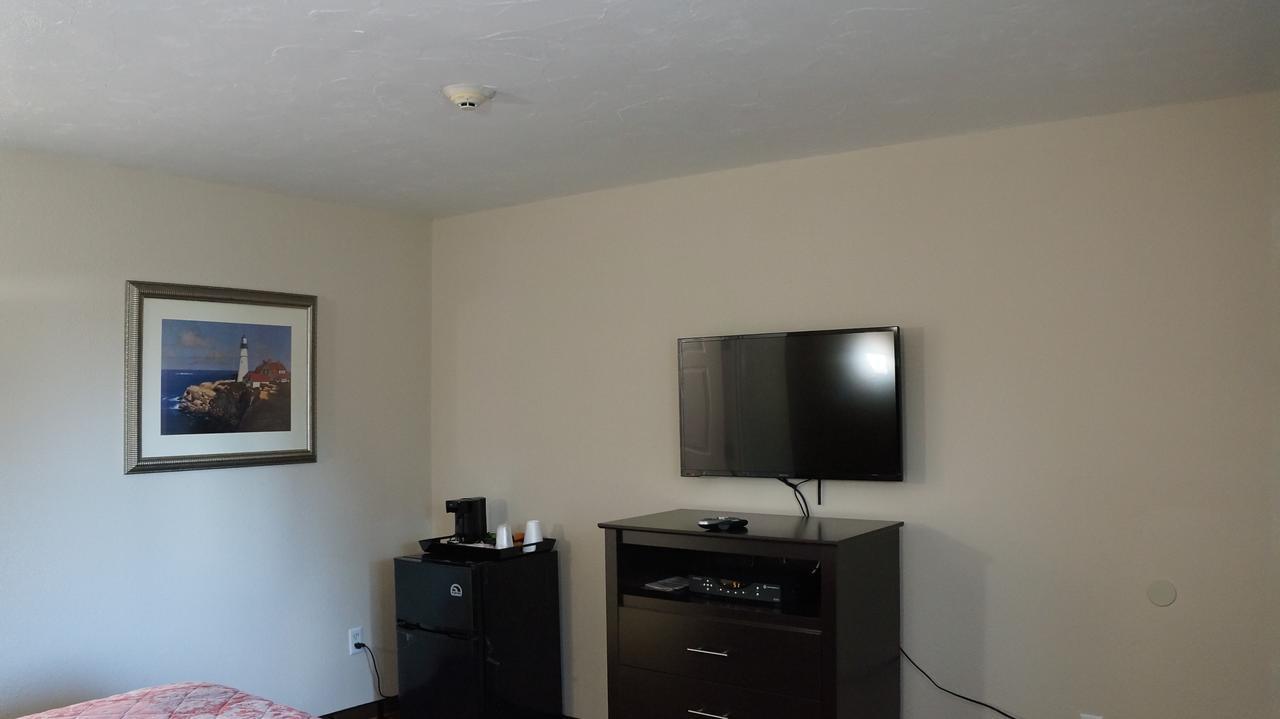 Best Stay Inn Plainville Bagian luar foto