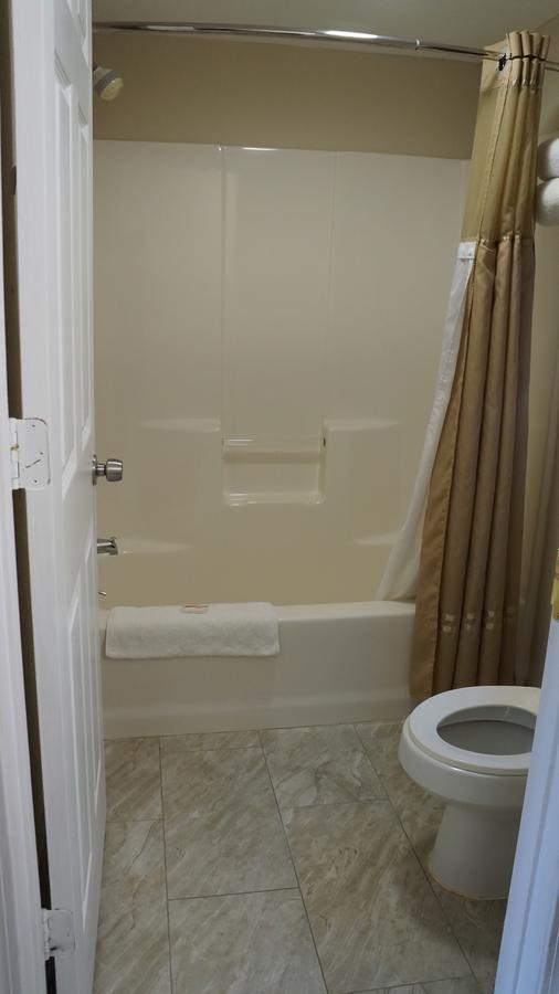 Best Stay Inn Plainville Bagian luar foto