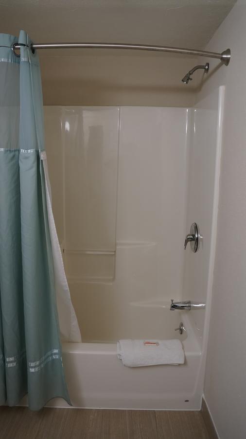 Best Stay Inn Plainville Bagian luar foto